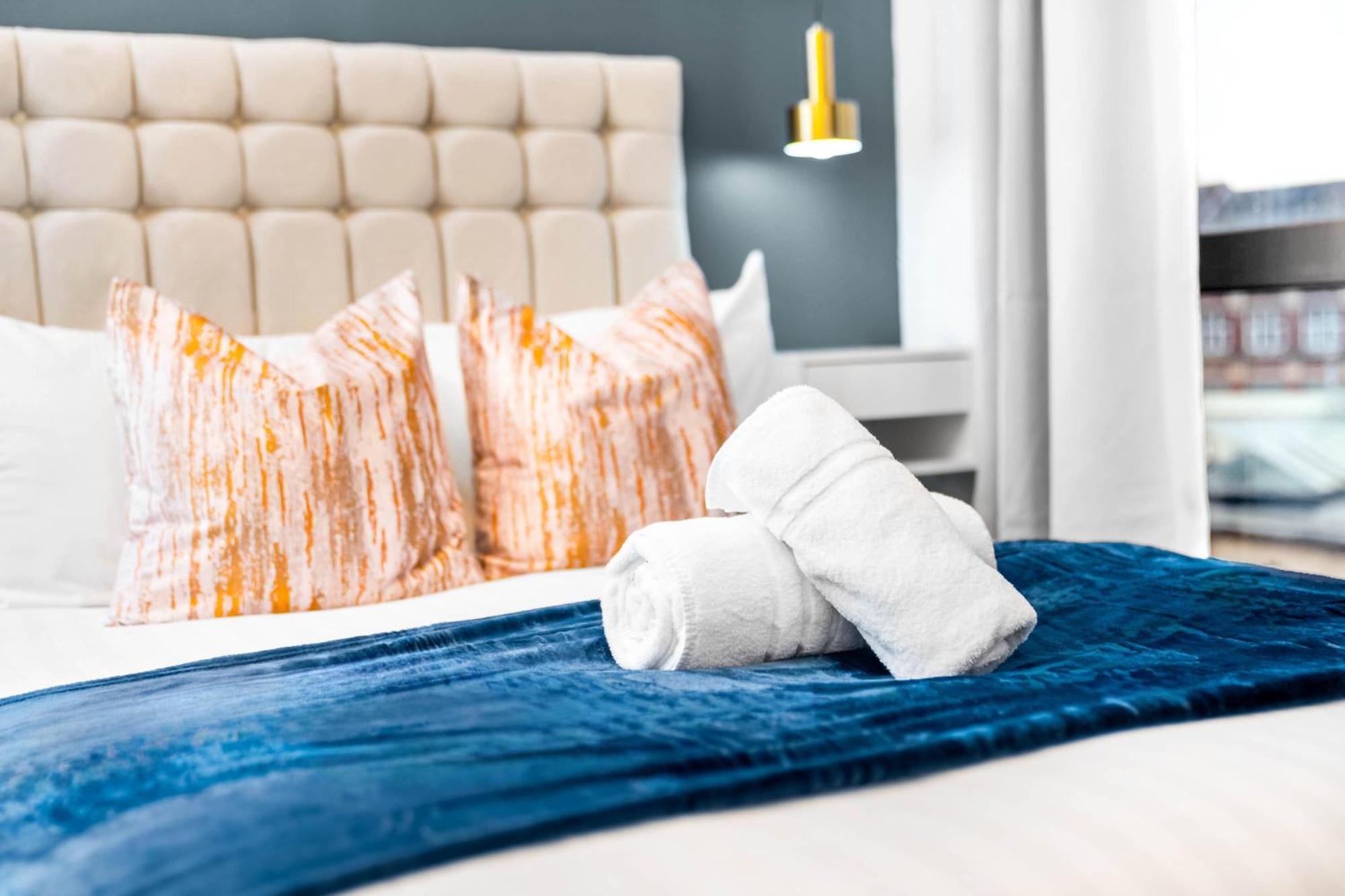 Luxury Two Bedroom Apartment - City Ceentre - Balcony - Jq - Netflix & Wifi - 11B Birmingham Bagian luar foto