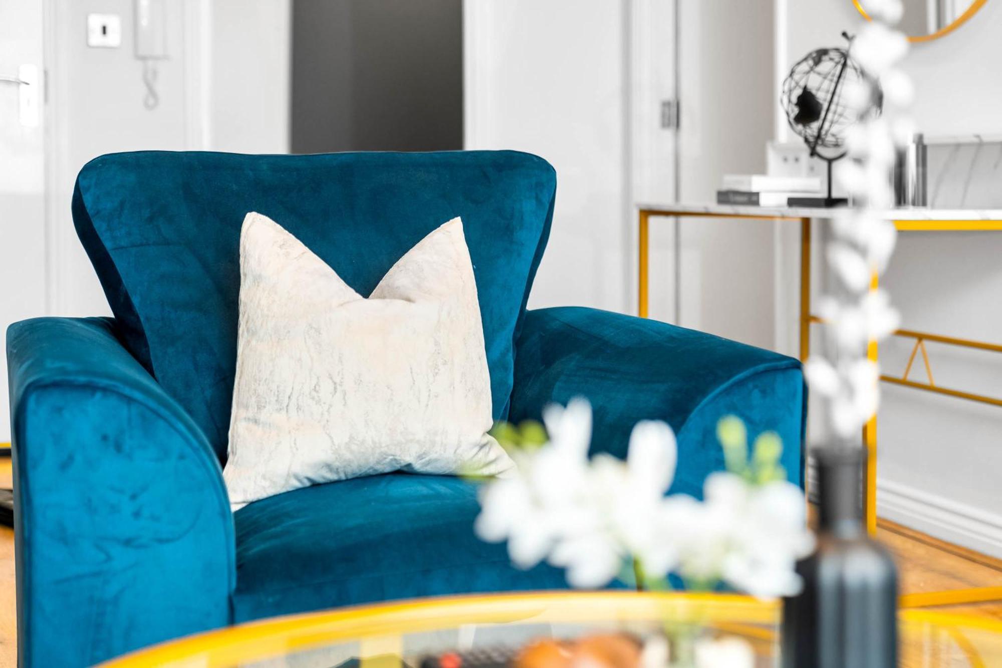 Luxury Two Bedroom Apartment - City Ceentre - Balcony - Jq - Netflix & Wifi - 11B Birmingham Bagian luar foto